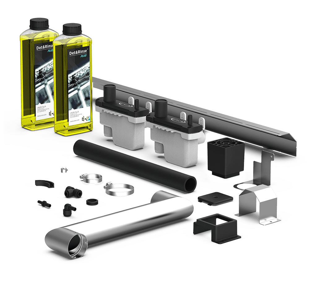 Unox It includes all the necessary parts for the correct installation of two stacked electric ovens and two bottles (1 litre each) of DET&Rinse™ PLUS detergent UN 1814, 8, II - ADR, limited quantity. XEAQC-00E2-E-DR.